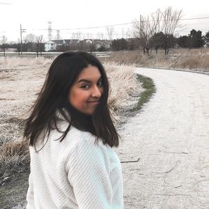 Meet your Posher, Karina